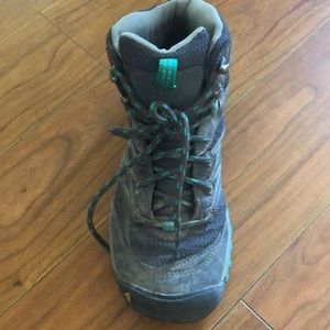 Keen Marshall Mid Waterproof Hiking Boots